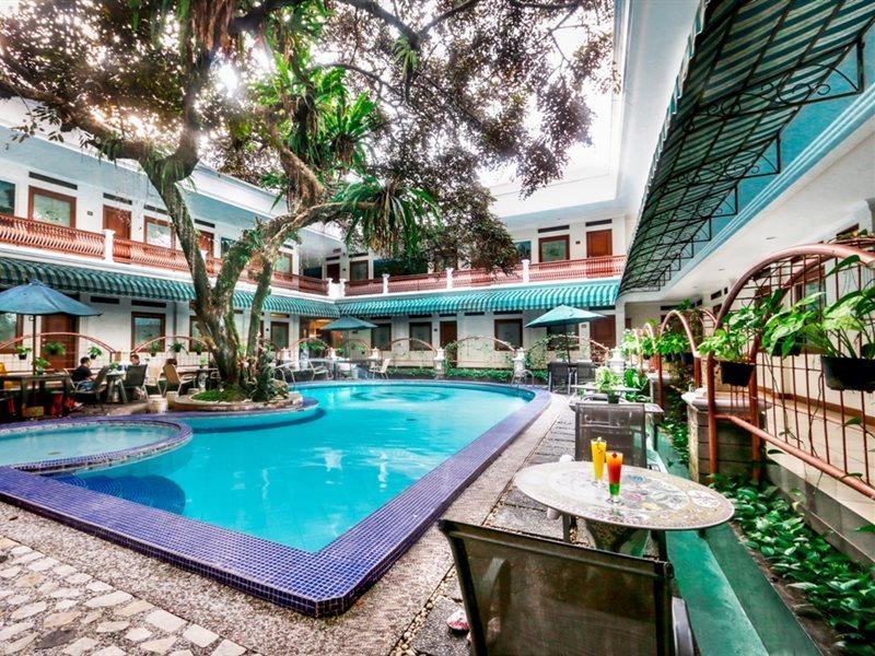 Sahira Butik Hotel Bogor Exteriör bild